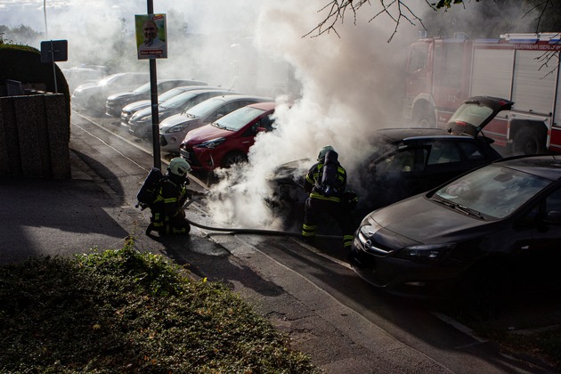 FW-MK: PKW-Brand am Steinhügel