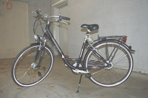 POL-GF: Polizei sucht Eigentümer zwei Fahrräder