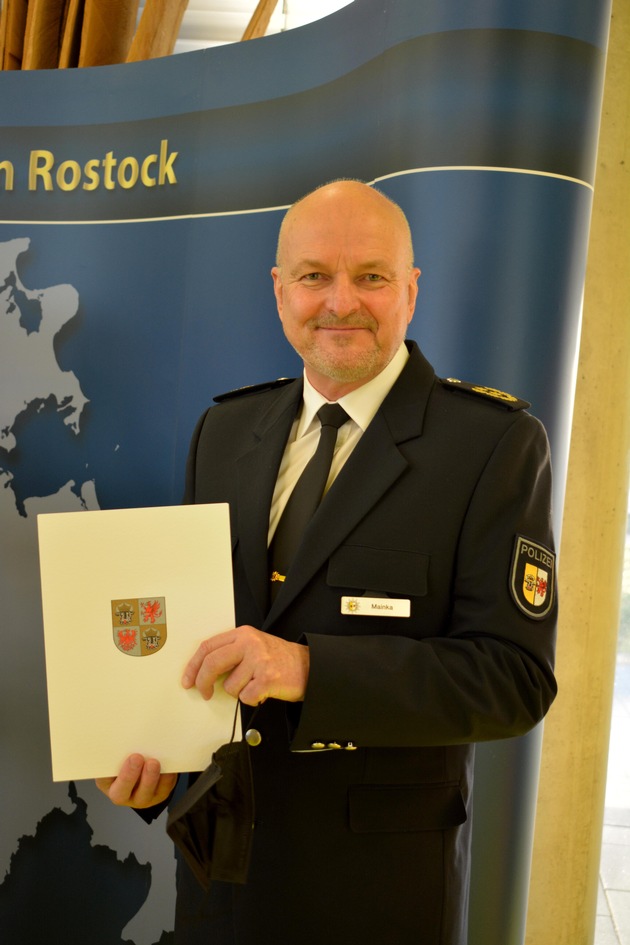 IM-MV: Christian Pegel würdigt scheidenden Polizeichef Peter Mainka/ Anja Hamann wird Rostocks neue Polizeipräsidentin