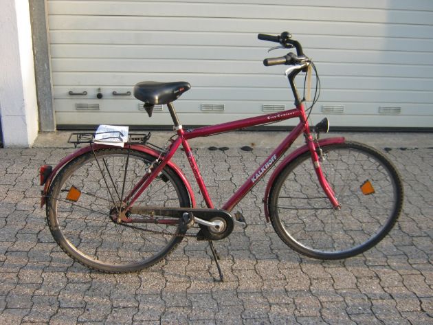 POL-FL: Schleswig - Eigentümer gesucht, gestohlene Fahrräder gefunden