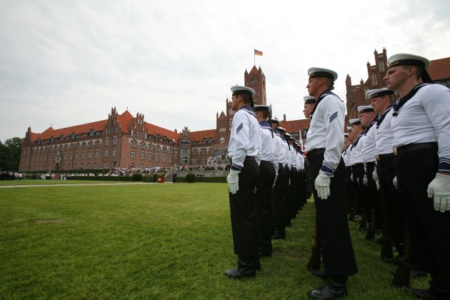 Ein großer Tag für die Kadetten - Vereidigung an der Marineschule Mürwik (mit Bild)