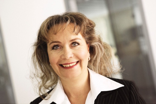 Erstmals eine Frau in der Geschäftsleitung von Raiffeisen Schweiz - Raiffeisen Schweiz optimiert Organisationsstrukturen