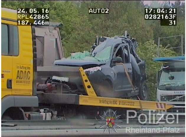 POL-PPWP: A6: Vollsperrung dauert an (Stand: 19.15 Uhr)