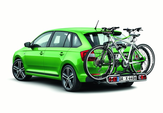 Mit SKODA sicher in den Frühling: attraktive Serviceangebote und vielfältiges Zubehör (FOTO)