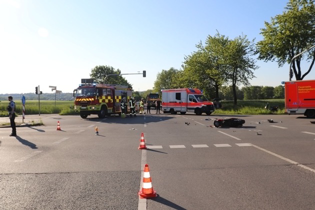 POL-ME: Rollerfahrerin bei Zusammenstoß im Kreuzungsbereich schwer verletzt - Mettmann - 2105136