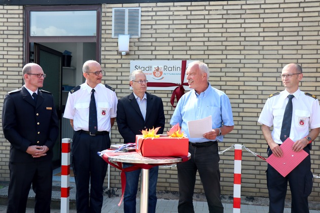 FW Ratingen: Im Notfall noch schneller bei den Bürgern - 
Neue Interims-Rettungswache in Breitscheid seit 1. Juli in Betrieb