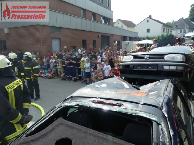 FW-PL: OT-Stadtmitte. Großer Besucherandrang beim Tag der offenen Tür der Plettenberger Feuerwehr