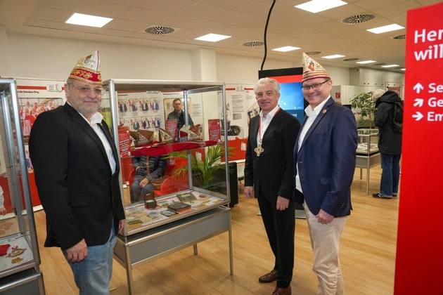 125 Jahre KG Schn&uuml;sse Tring: Karnevalsausstellung der Sparkasse K&ouml;lnBonn am Neumarkt er&ouml;ffnet