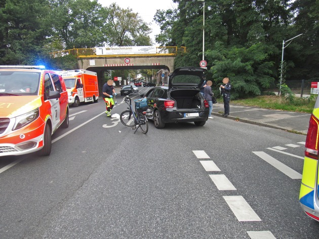 POL-ME: PEDELEC-Fahrerin wurde schwer verletzt - Hilden - 2209124