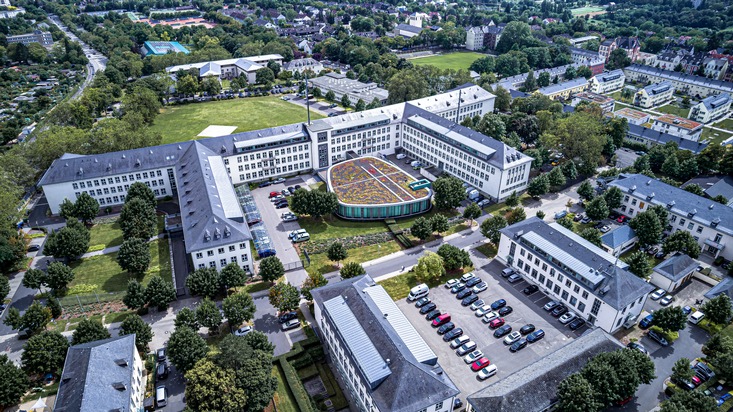 POL-WI: Polizeipräsidium Westhessen feiert - vom US-Hospital zum Polizeipräsidium,