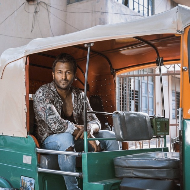 Social-Media-Star wird zum Bestseller-Autor: / Biyon Kattilathu schafft direkt den Sprung vom Web zum Print in die SPIEGEL-Bestsellerliste Sachbuch Platz 4