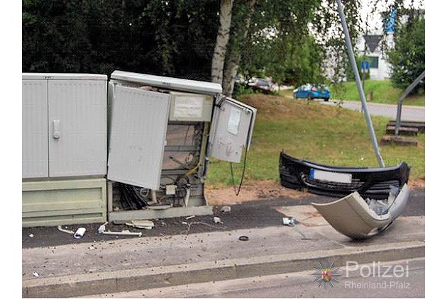 POL-PPWP: Verkehrsunfall mit einem Verletzten