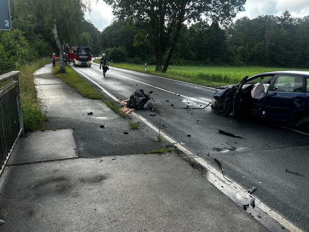 FW-ROW: Schwerer Verkehrsunfall auf der K139 bei Nütttel - Zwei Verletzte