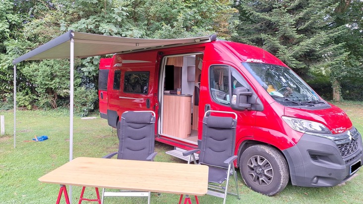 POL-H: Hannover-Limmer: rotes Wohnmobil entwendet - Polizei sucht Zeugen