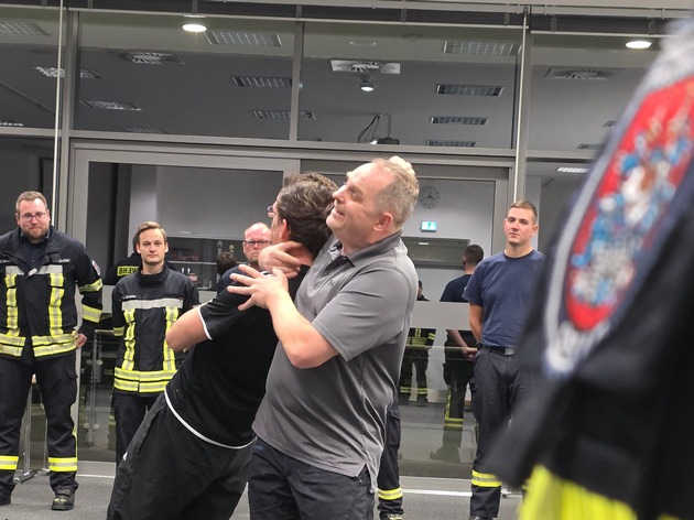 FW Celle: Selbstverteidigung für Einsatzkräfte