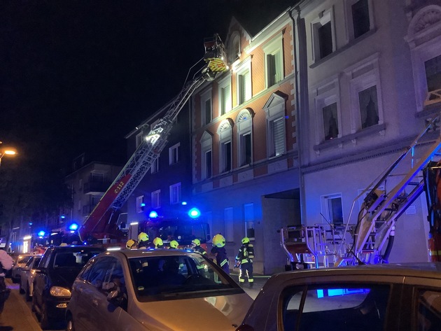 FW-GE: Wohnungsbrand in Gelsenkirchen Ückendorf - Wohnungsinhaber mit Rauchvergiftung ins Krankenhaus