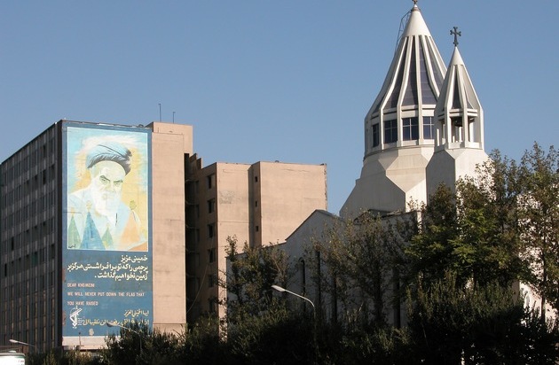 Open Doors Deutschland e.V.: Christen im Iran diffamiert, verfolgt und inhaftiert / Regierung von Präsident Rohani verstärkt Druck auf religiöse Minderheiten