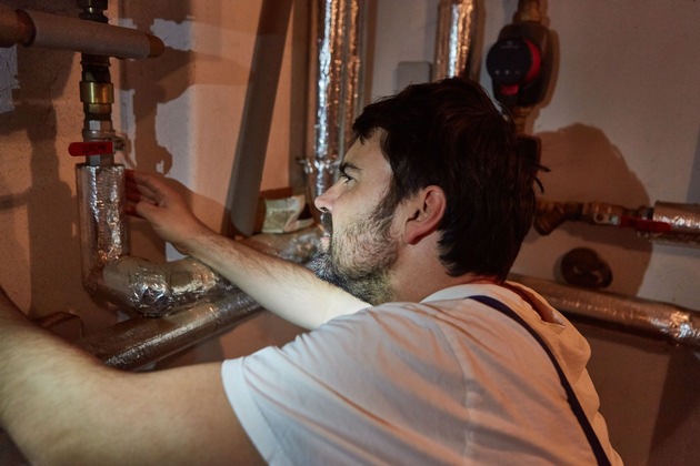 Schnell gedämmt, dauerhaft gespart: Mit kleinen Maßnahmen zu mehr Wohnkomfort und Energieeffizienz