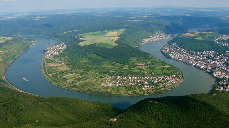 Aufwändige Natur-Dokumentation: &quot;Der Rhein von oben&quot; ab Ende Januar 2014 als DVD und Blu-ray im Handel (FOTO)