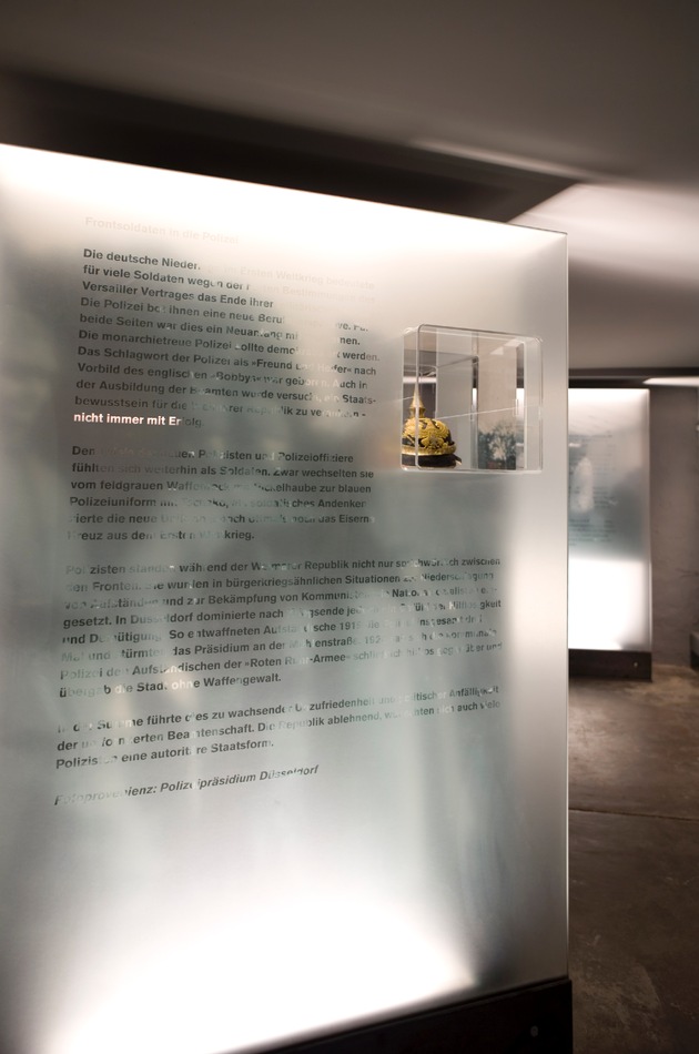 POL-D: Ein Jahr Ausstellung zur Düsseldorfer Polizeigeschichte
(Bilder als Datei angehängt)