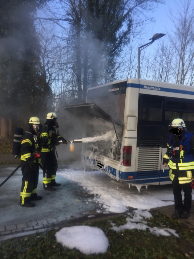 FW-DT: Feuer 2 - Brennt Bus