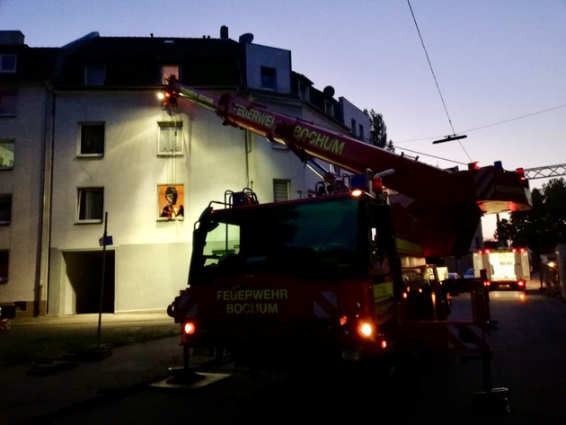 FW-BO: Transport einer schwergewichtigen Patientin in Bochum-Wattenscheid