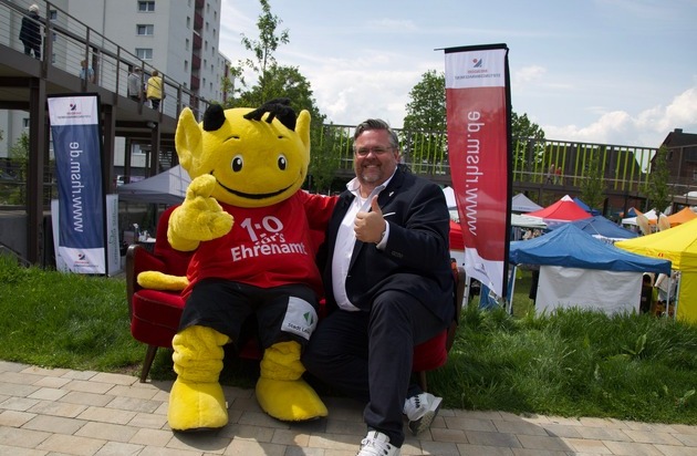 Rheindorf Stiftungsmanagement gGmbH: Rheindorf Stiftungsmanagement und Stadt Leverkusen fördern bürgerschaftliches Engagement mit Pilotprojekt