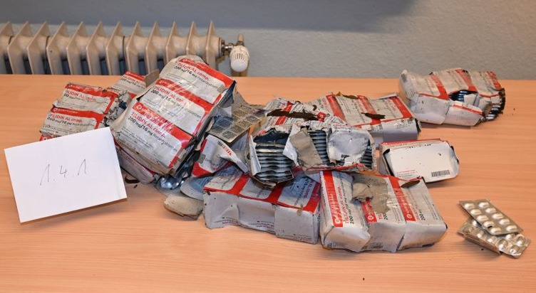 POL-STD: Drogenfund an der Aue in Horneburg in 2024 - Polizei sucht Hinweise und Zeugen