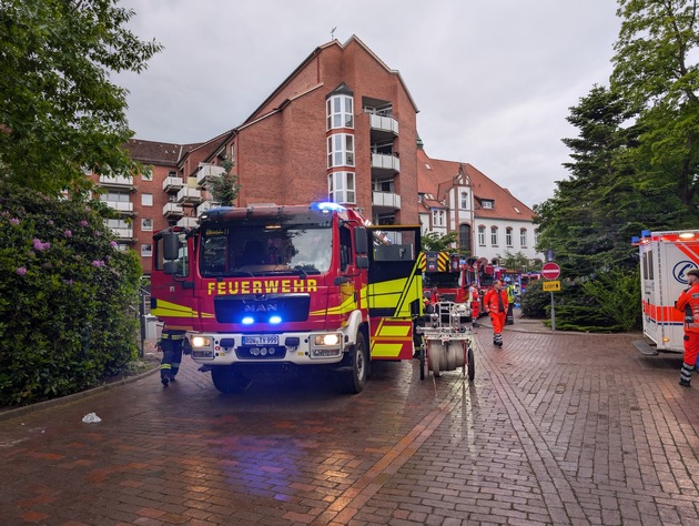 FW-ROW: Ausgelöster Heimrauchmelder löst Großeinsatz in Pflegeheim aus