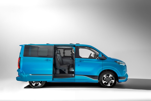 Noch wirtschaftlicher dank Elektroantrieb: Neuer Ford E-Transit Custom ab sofort bestellbar