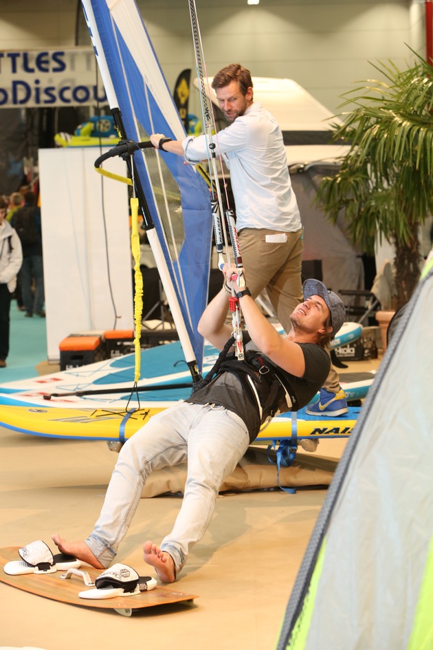 Volle Fahrt voraus! / hanseboot lockt mit Superlativen / Attraktive Aktionen machen Lust auf Wassersport