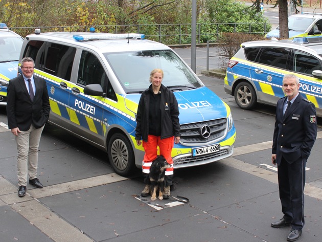 POL-BN: Anruf genügt: Die Rettungshundestaffel Bonn/Rhein-Sieg e.V. hilft bei der Suche nach Vermissten