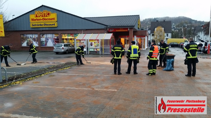 FW-PL: Größere Dieselkraftstoffspur beschäftigte Feuerwehr in Plettenberg