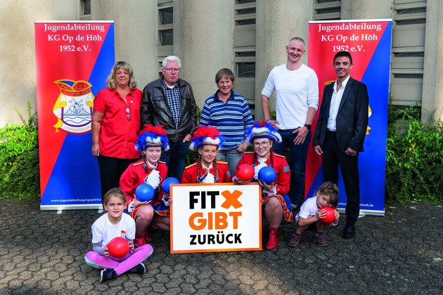 FitX unterstützt Jugendabteilung der KG Op de Höh mit 6.500 Euro