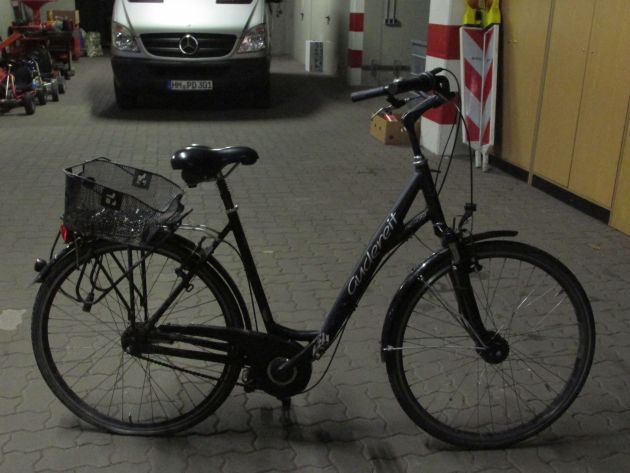 POL-HOL: Täter ja - aber Geschädigte Nein: Polizei sucht Eigentümer von Fahrrädern - Drei Räder konnten bisher nicht zugeordnet werden -