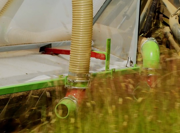 Insekten & Mähmaschinen: Neue Technik soll Insekten bei der Grünland-Mahd retten