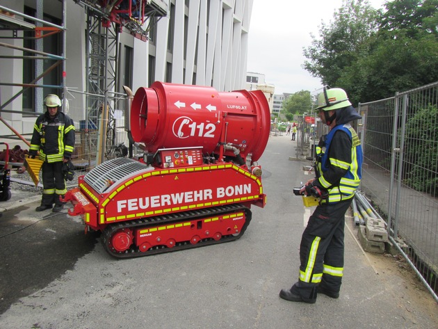 FW-BN: Brand in Hochhaus am Bundeskanzlerplatz - 9 verletzte Personen