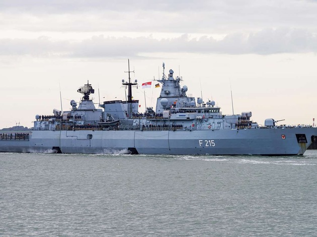 Schiffe der NATO-Eingreifflotte machen in Kiel fest