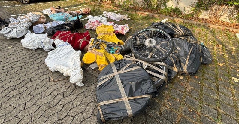 POL-GÖ: (207/2025) Erfolg im Kampf gegen Fahrraddiebe: Polizei entdeckt vierzehn gestohlene E-Bikes in ausländischem Mercedes-Sprinter, Fahrer in U-Haft, Fahrzeug beschlagnahmt, Ermittlungen dauern an