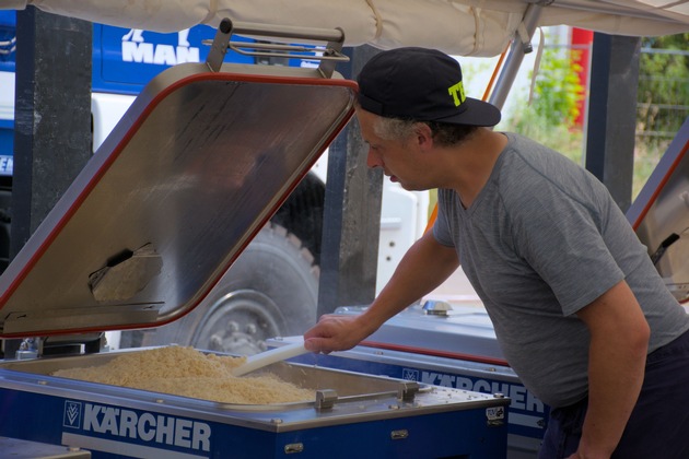 THW Bayern: Bayerische THW-Kräfte unterstützen bei der Waldbrandbekämpfung.
