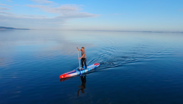 Mit dem Stand-up-Paddleboard &uuml;ber 650 km von Halle bis zur Ostsee / Eine Reise, die Distanzen &uuml;berwindet - zwischen Menschen, in der Gesellschaft und zur Natur
