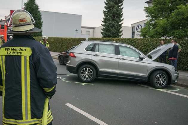 FW Menden: Drei Verletzte nach Verkehrsunfall