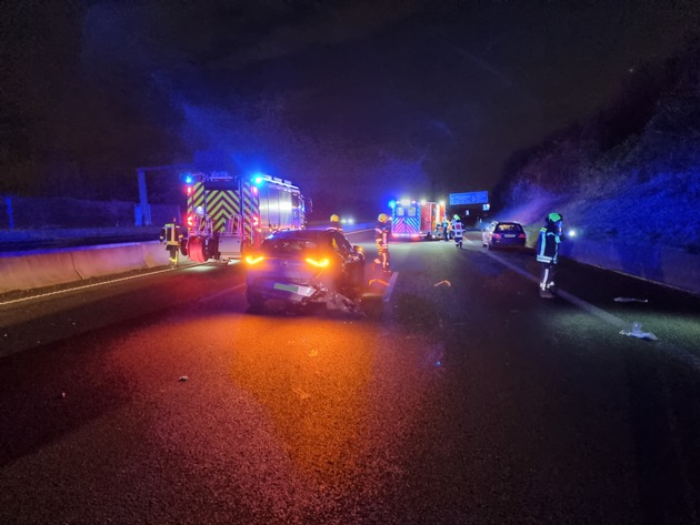 FW-OB: Feuerwehreinsatz auf der BAB A 3 Verkehrsunfall sorgte für kilometerlangen Stau