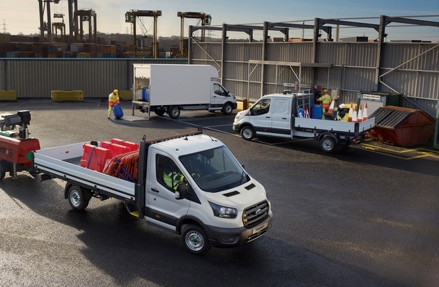 Ford-Werke GmbH: Ford Transit jetzt mit 10-Gang-Automatikgetriebe erhältlich