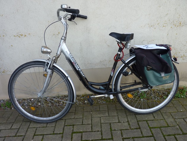 POL-HK: Kirchwahlingen: Uhu-Paar aus Voliere freigelassen; Schwarmstedt / Hannover: Die Polizei fragt: Wem gehören diese Fahrräder? (Fotos anbei)