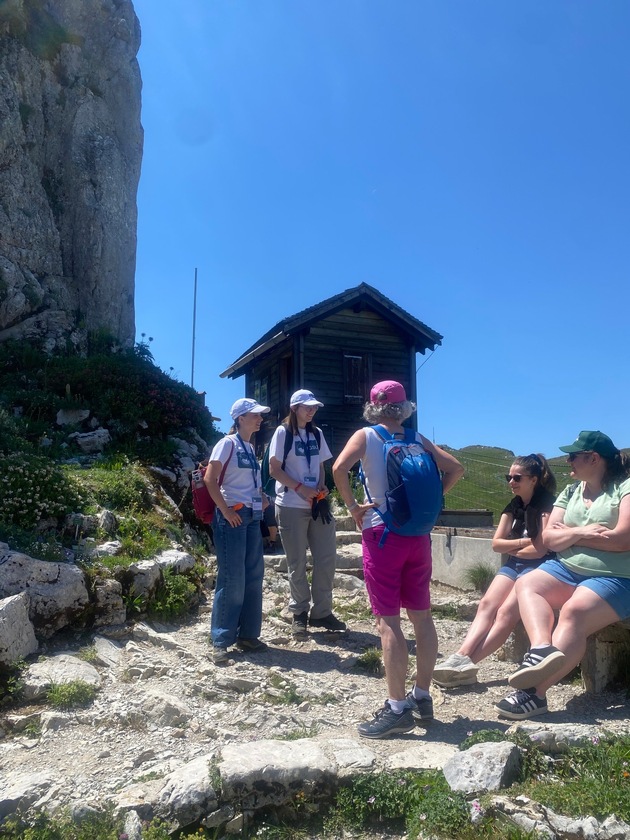 Communiqué: «Rochers-de-Naye : pour moins de déchets sauvages à 2000 mètres d’altitude»