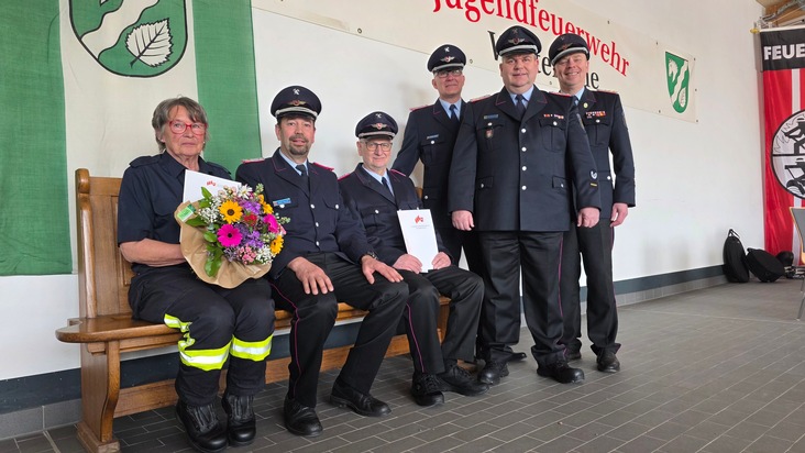 FW Celle: Ehrungen bei der Feuerwehr Celle