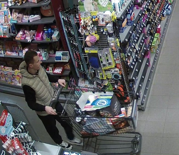 LPI-G: Öffentlichkeitsfahndung nach gewerbsmäßigen Diebstahl am 24. März 2025 - Fotos der Täter