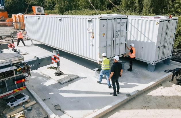 Intelligente Energiekonzepte für die Industrie: Wie Batteriespeicher optimal performen