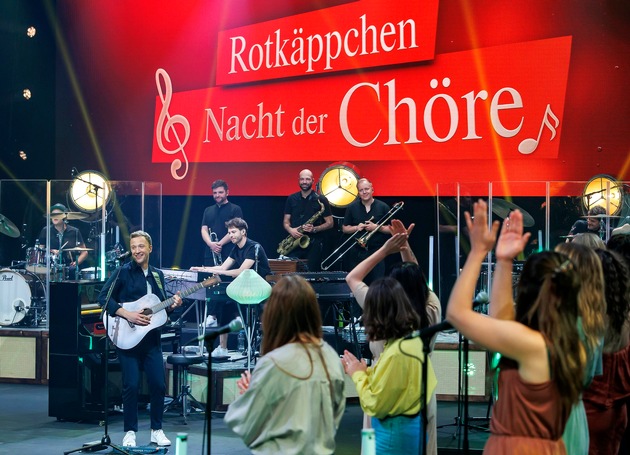 Ab 22. Juni im Stream / RTL+ zeigt einzigartiges musikalisches Show-Format: Rotkäppchen Nacht der Chöre - Euer Moment mit JORIS